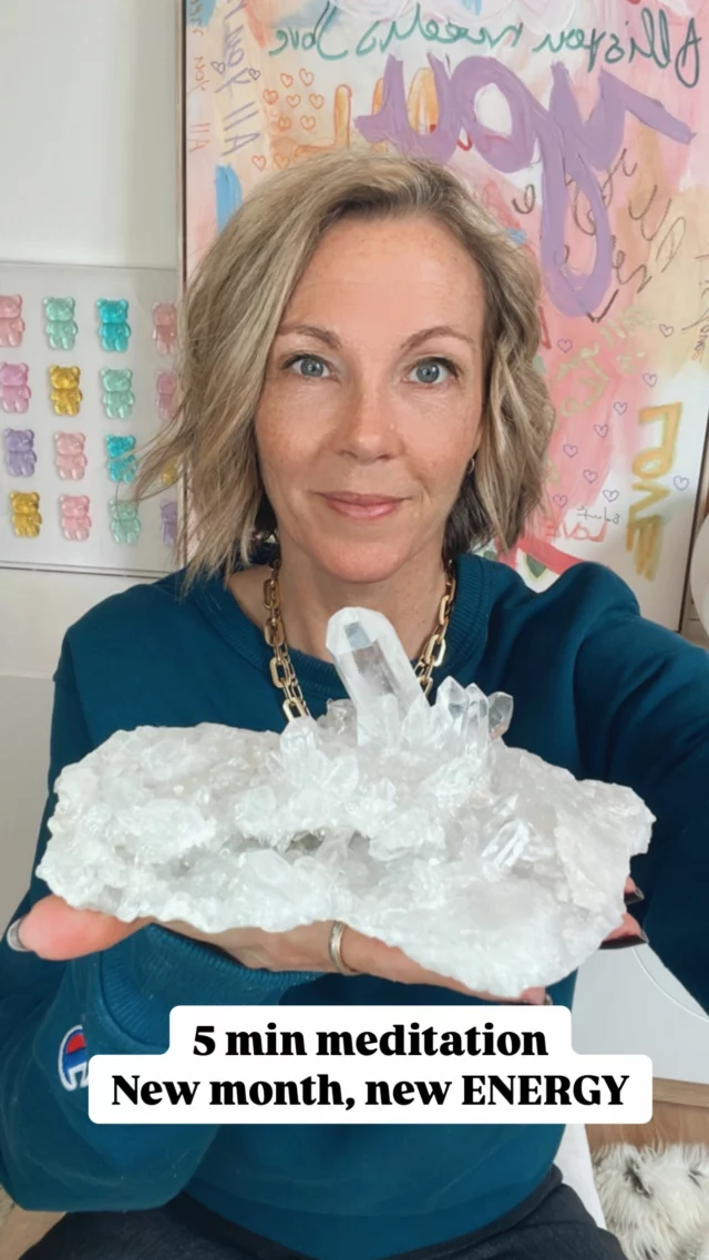 As we begin a new month, it’s the perfect occasion to make our meditation practice all about pressing RESET.  Let’s take 3 deep breaths and move forward with a relaxed nervous system (no matter what happens externally).  Wishing you a wonderful week. Namaste 
Geneviève